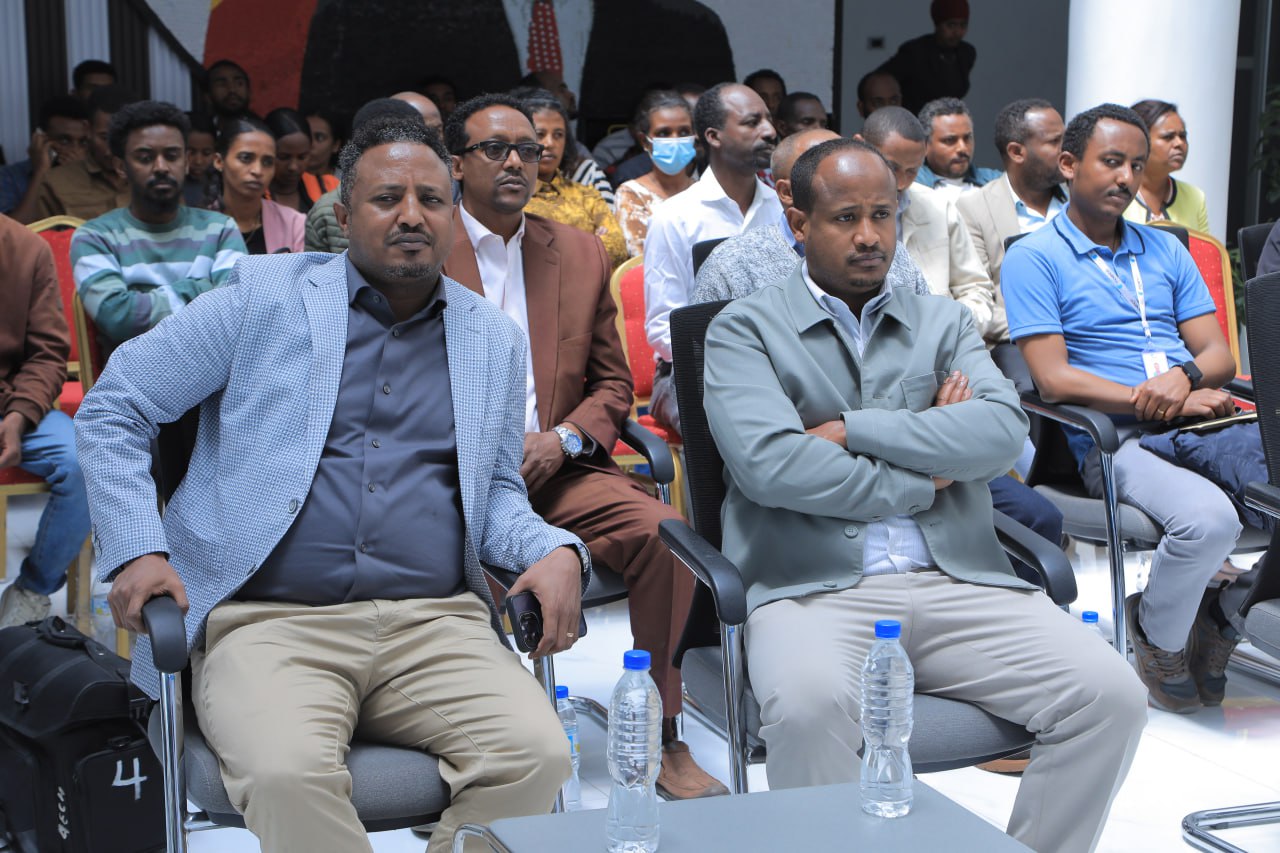 571272305_1122123326768203_6009214318824469791_n