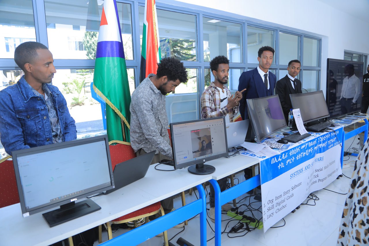 572778696_1122123660101503_4582380300324771866_n