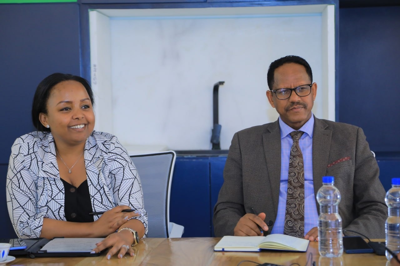 600279354_1157688133211722_1005248253123214647_n