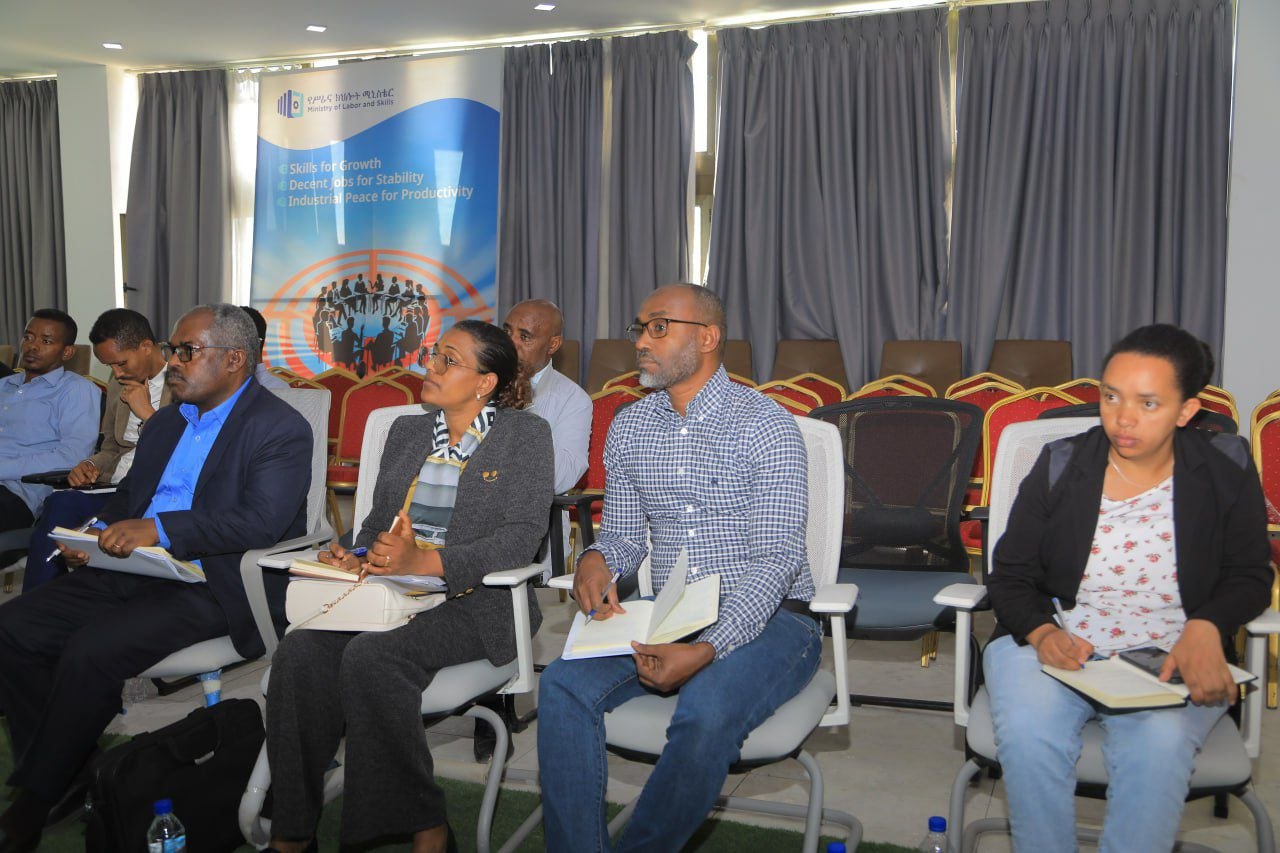 627141735_1195298322784036_1097178710867276406_n