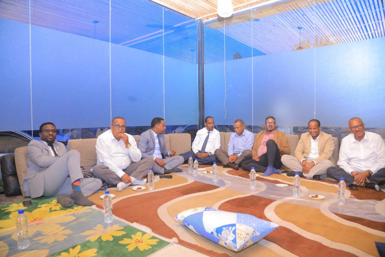 653705119_1229059516074583_995586824439063777_n